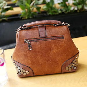 Mynti — Shell Leather Handbag